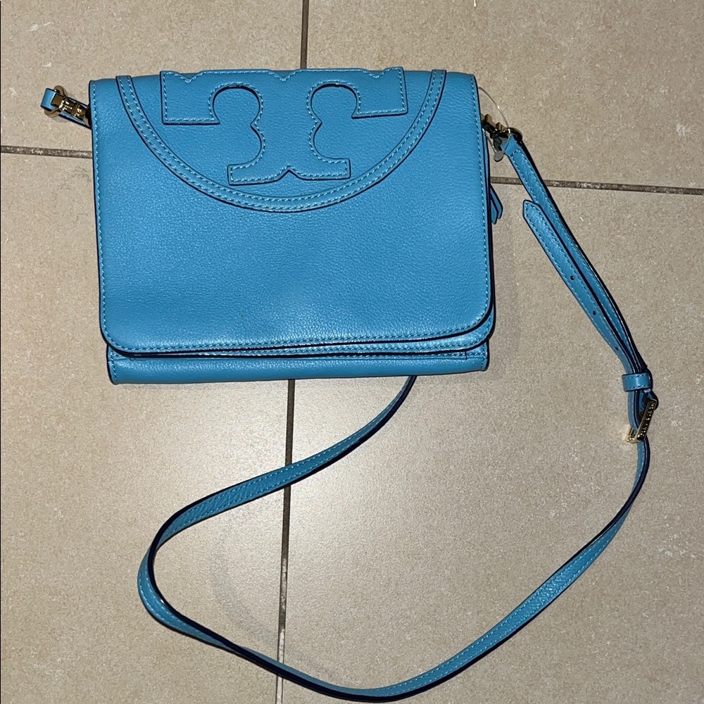 TORY BURCH ALL-T COMBO CROSS-BODY JUNIPER BERRY - beautiful blue color- like new